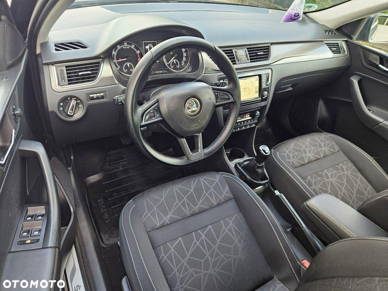 Skoda RAPID Spaceback 1.0 TSI Clever - 8