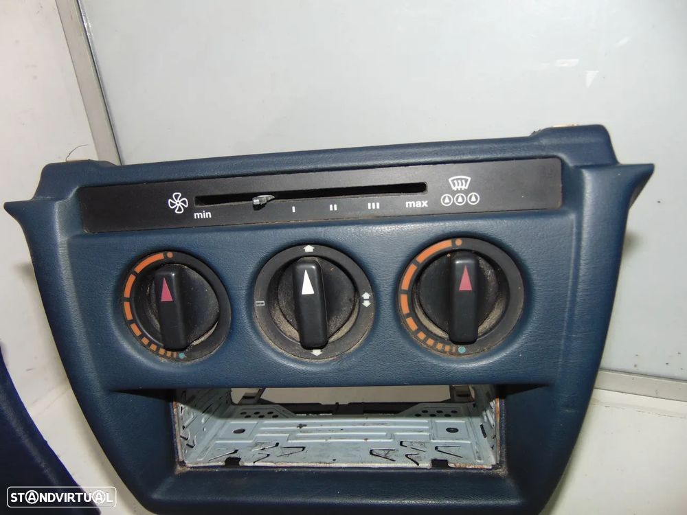 Mercedes 190/W201 guarnição/Consola - 7