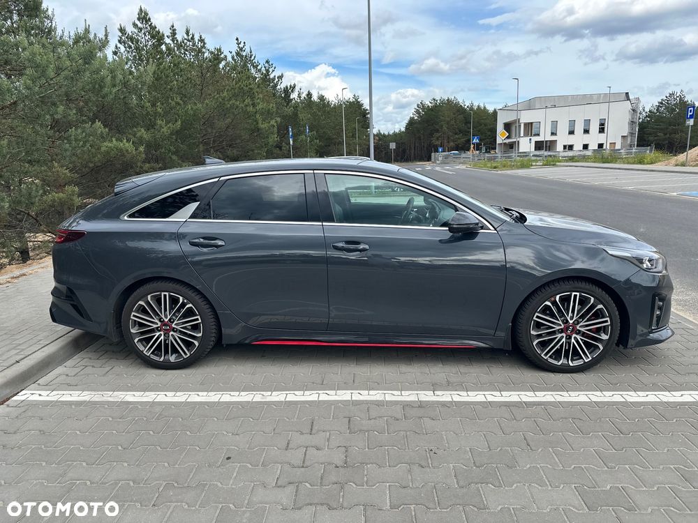 Kia ProCeed - 11