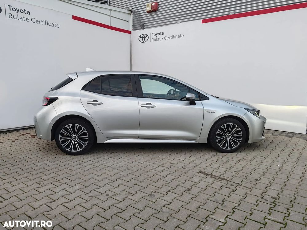 Toyota Corolla 1.8 Hybrid Team Deutschland - 3