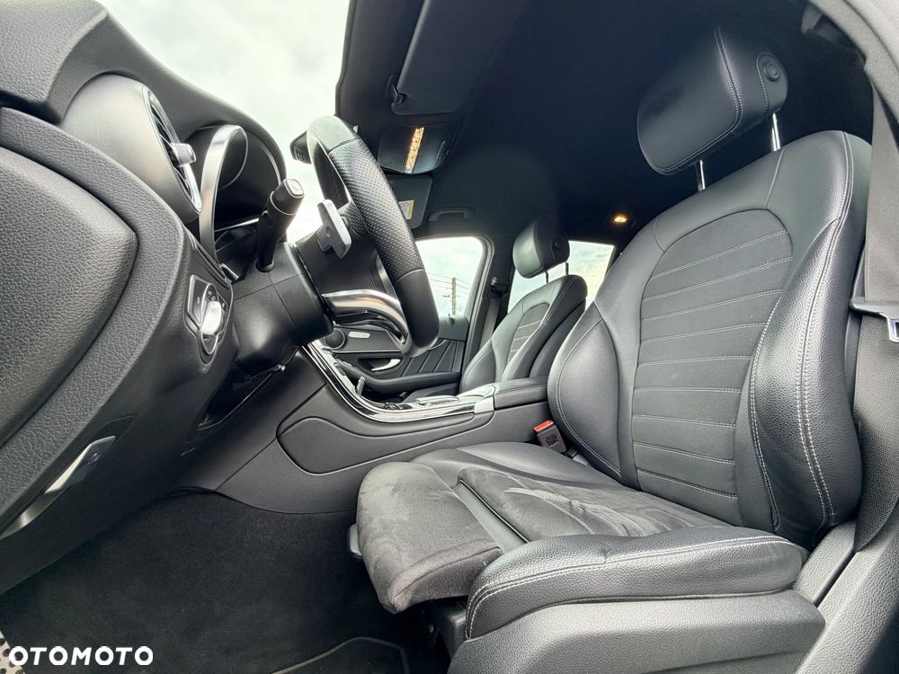 Mercedes-Benz GLC 200 4Matic 9G-TRONIC AMG Line - 16