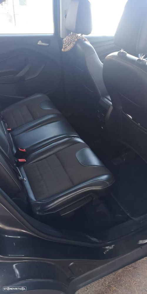 Ford Kuga 2.0 TDCi 2x4 Titanium - 9