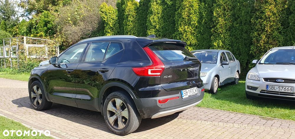 Volvo XC 40 D3 AWD Momentum Pro - 3