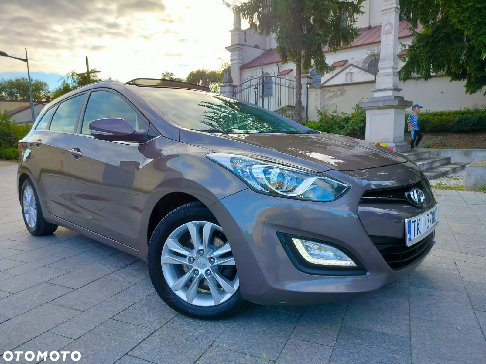 Hyundai i30 blue 1.6 CRDi Trend - 21