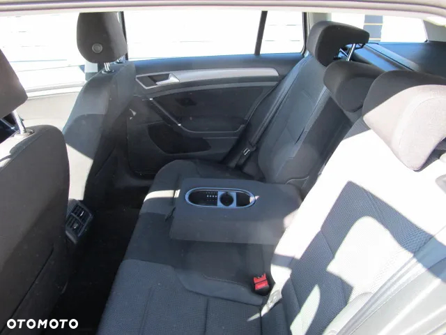Volkswagen Golf VII 1.6 TDI BlueMotion Trendline - 15
