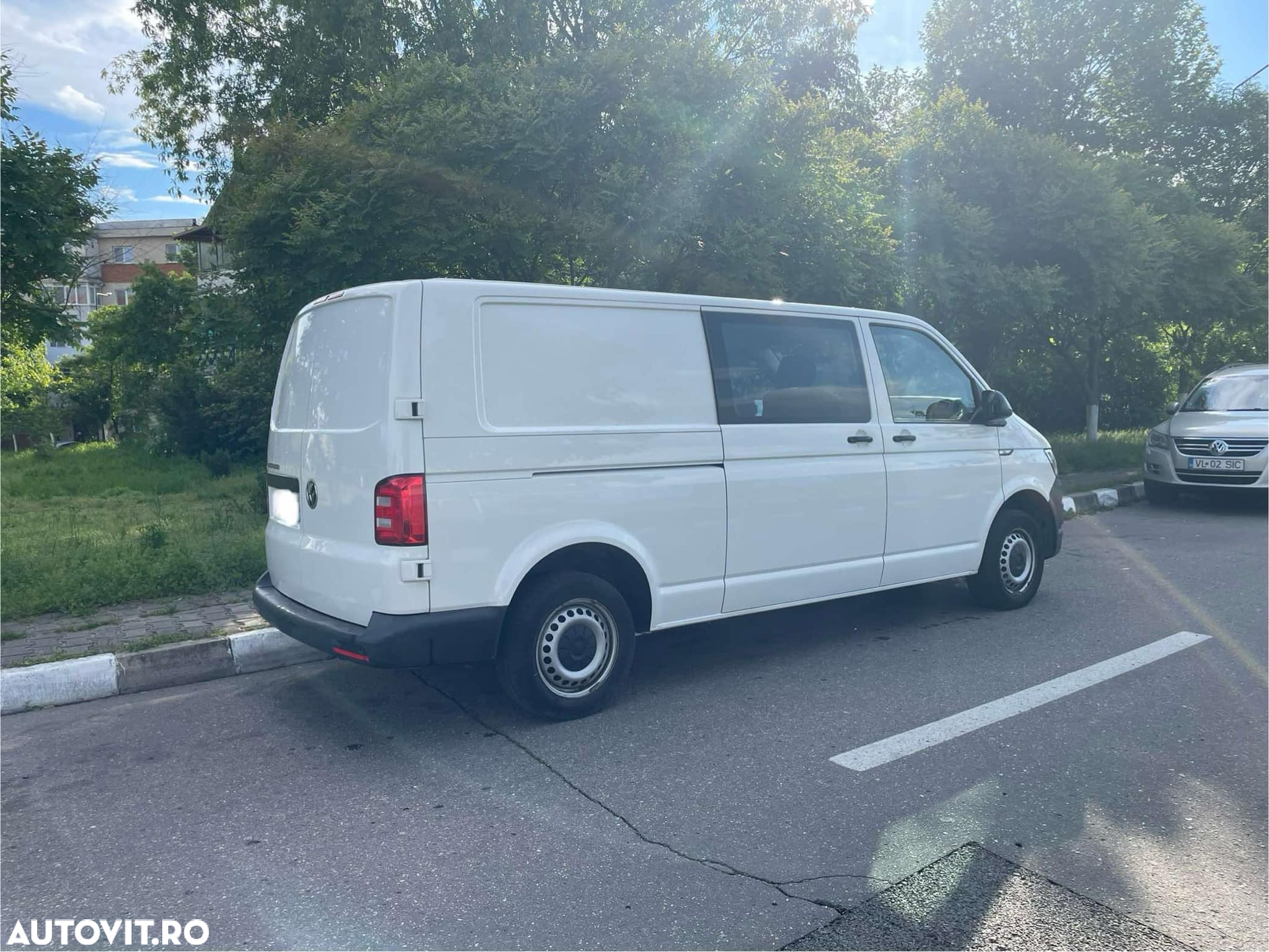 Volkswagen Transporter - 4