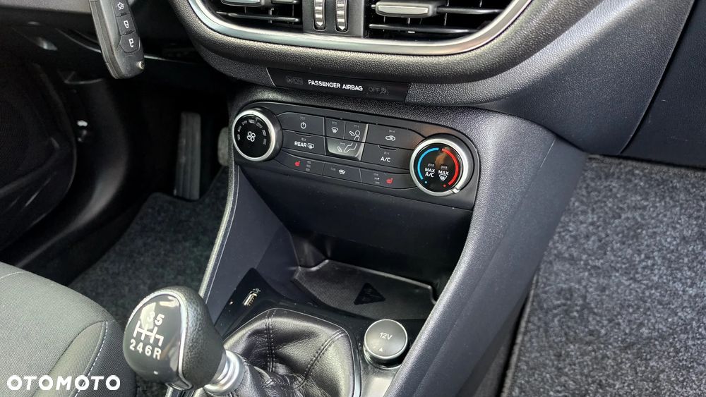 Ford Fiesta 1.0 EcoBoost Titanium - 40