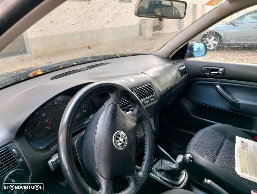 VW Golf 1.4i Confortline JE+AC - 11