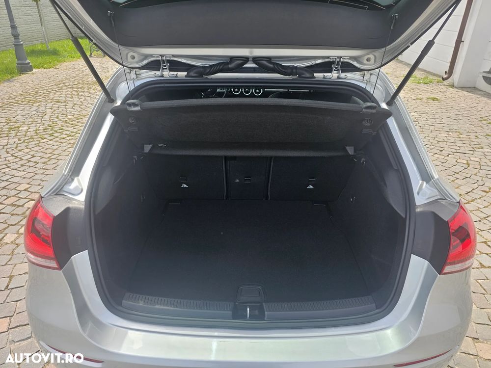 Mercedes-Benz A 180 d 8G-DCT - 16
