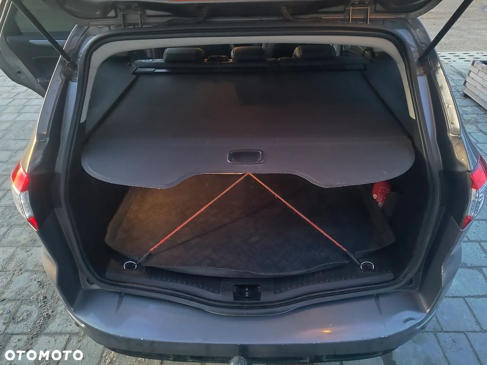 Ford Mondeo - 24