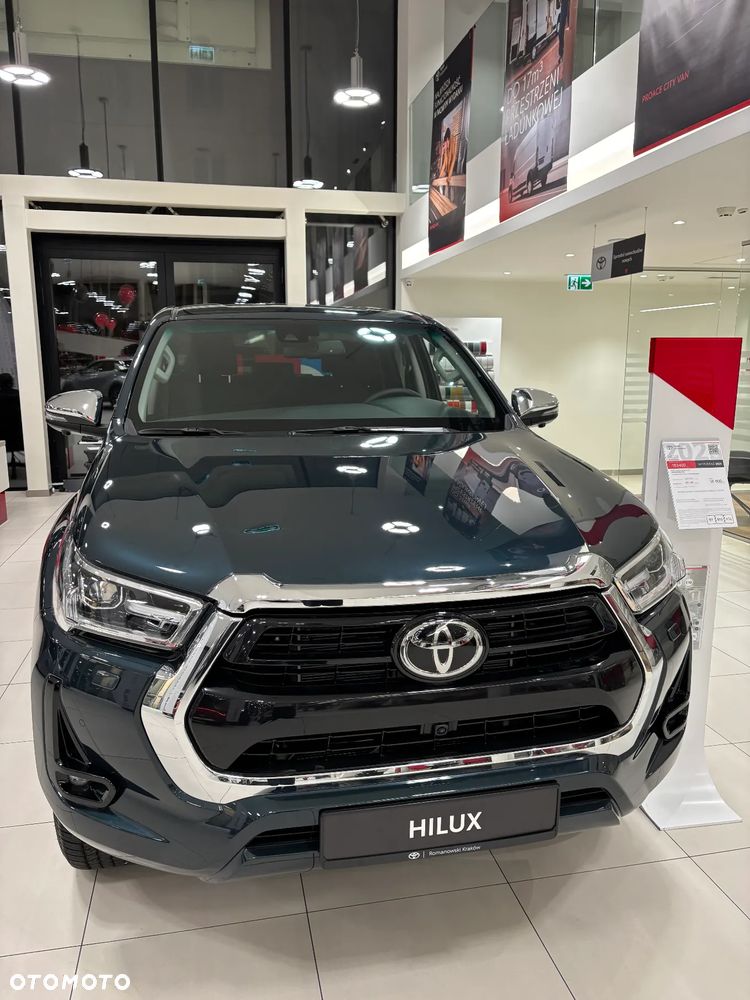 Toyota Hilux - 2