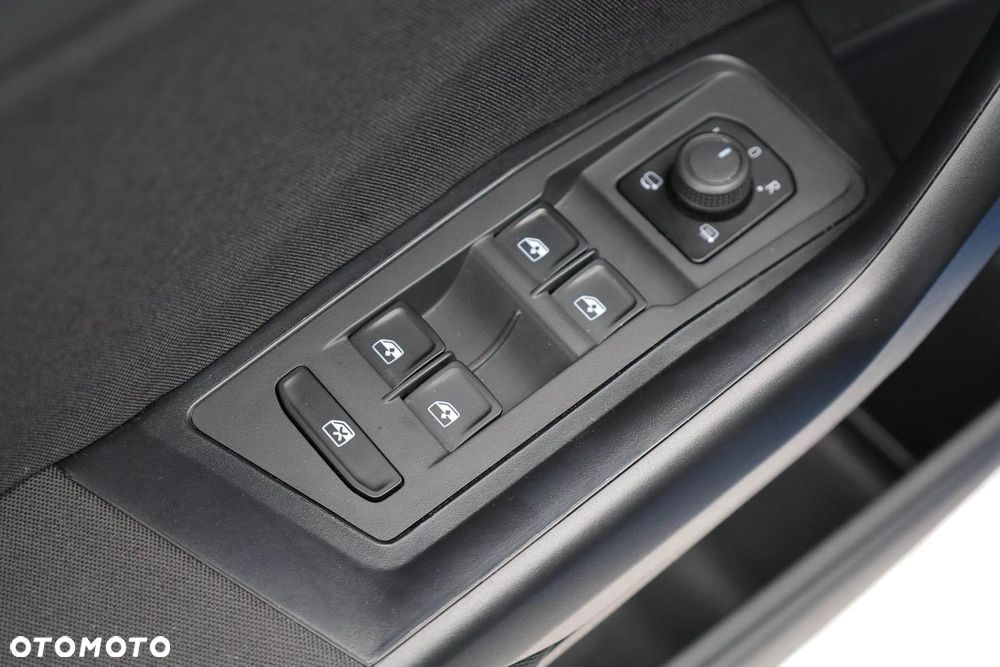 Volkswagen T-Roc 1.5 TSI Life DSG - 31