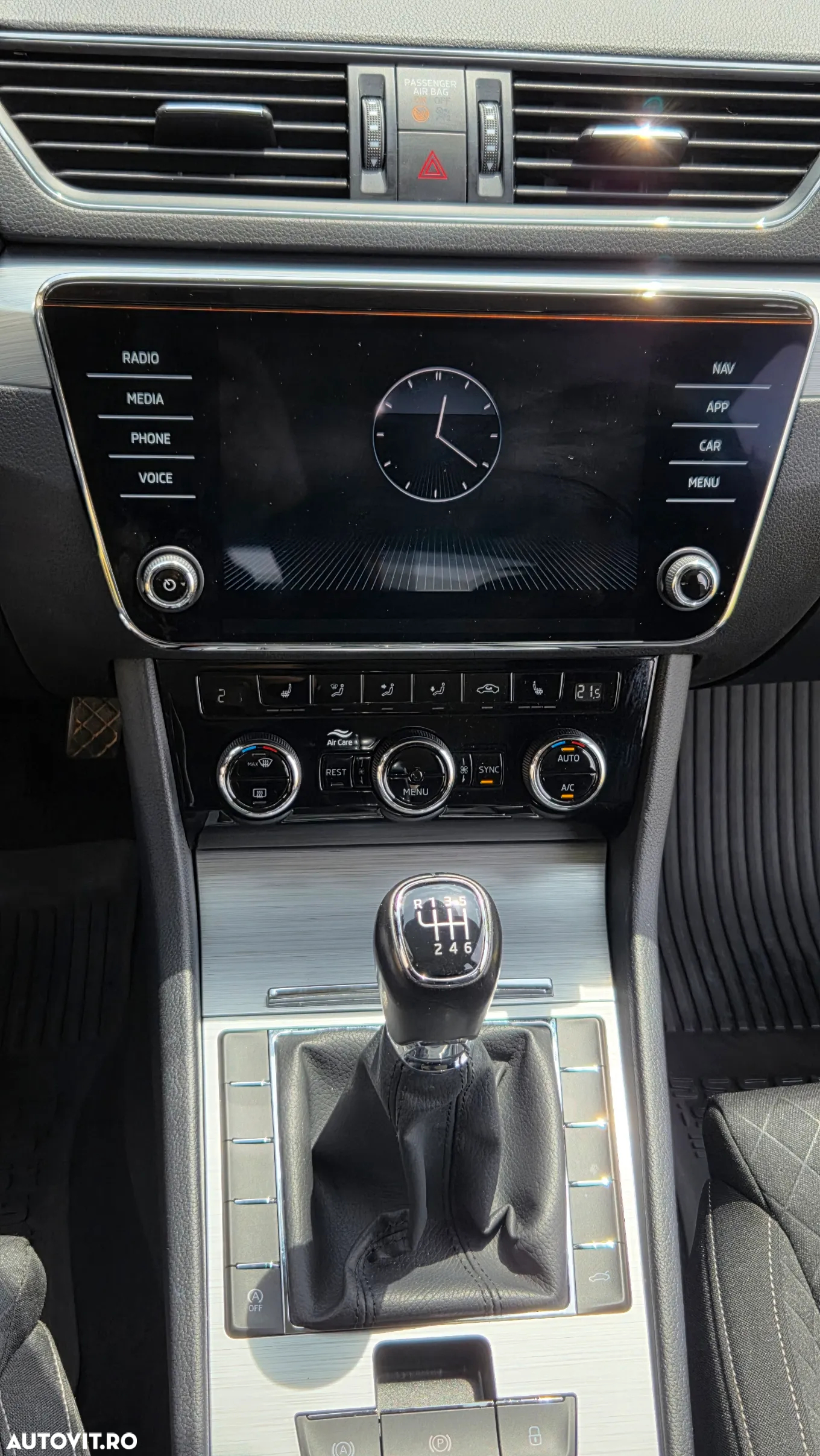 Skoda Superb 2.0 TDI Style - 4