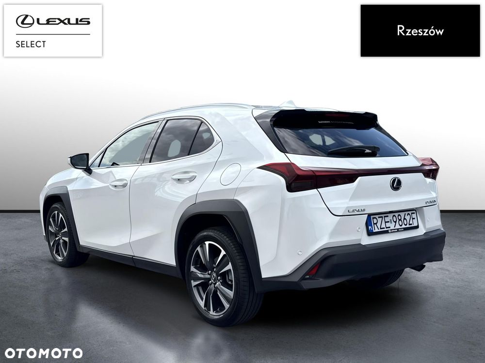 Lexus UX 300h Prestige - 3