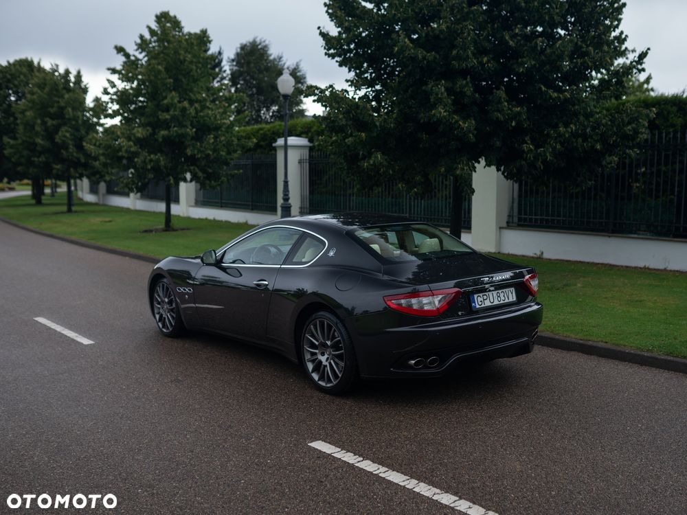 Maserati GranTurismo S - 5