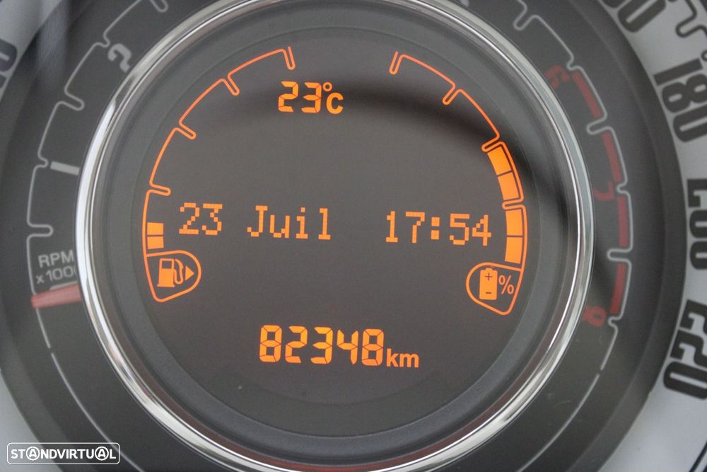Fiat 500 1.0 Hybrid Lounge - 23