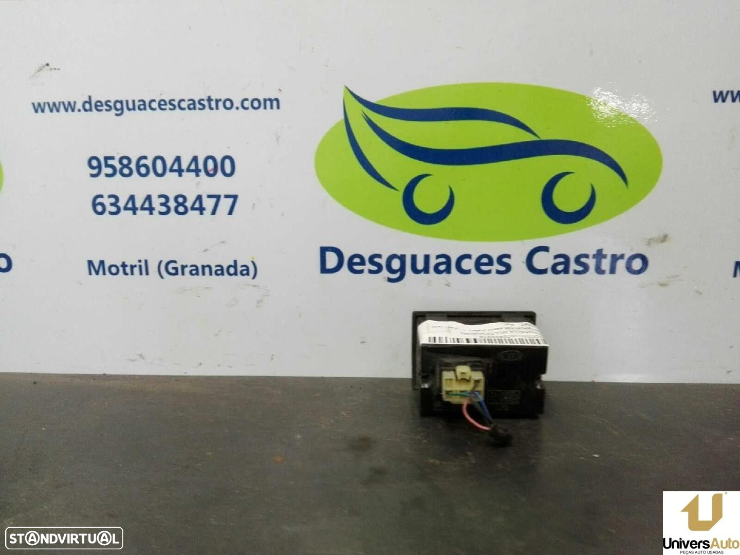 ECRÃ MULTIFUNÇÕES KIA SPORTAGE 2004 -3H12 - 4
