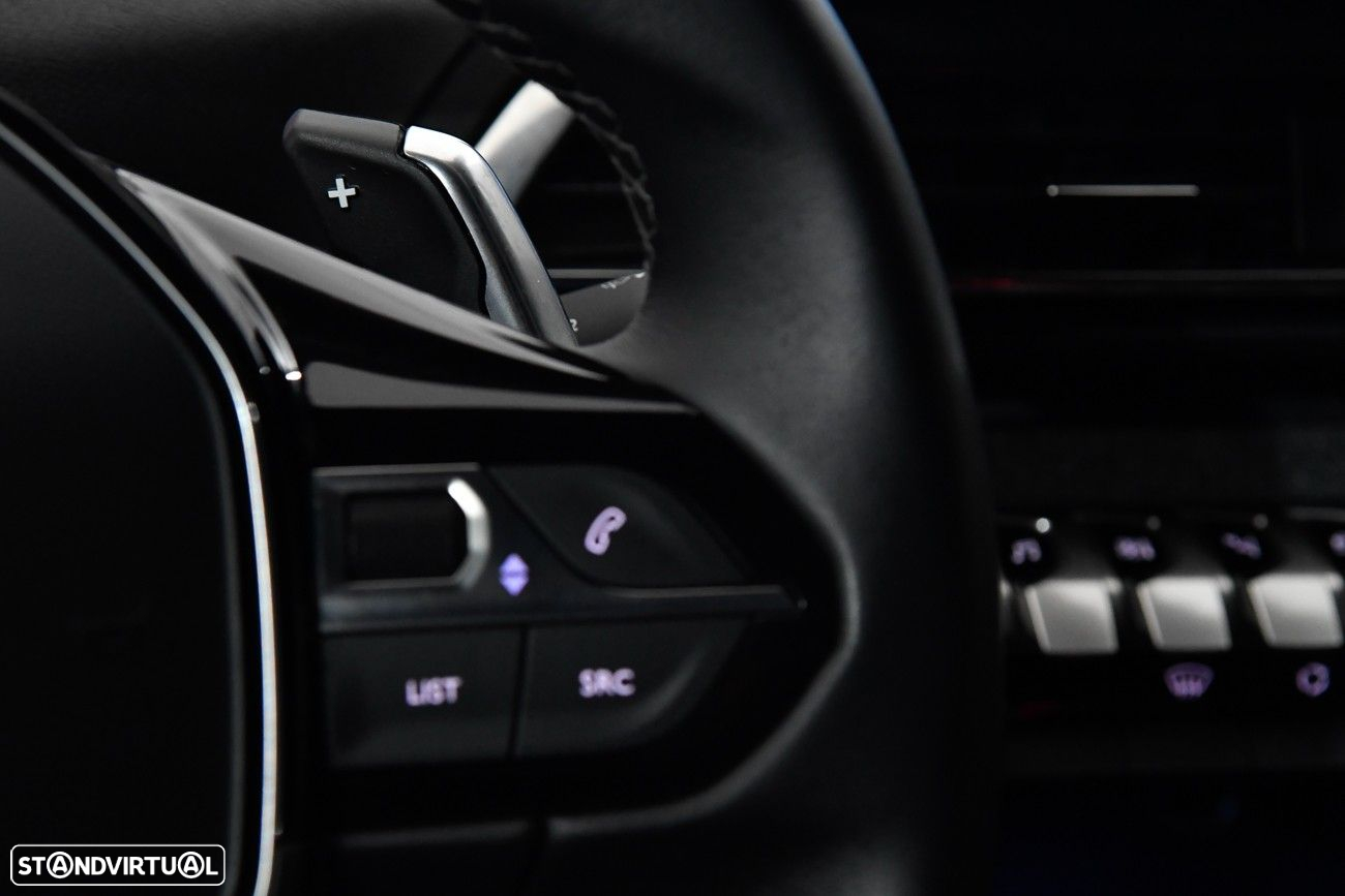 Peugeot 3008 1.2 PureTech Allure Pack EAT8 - 23