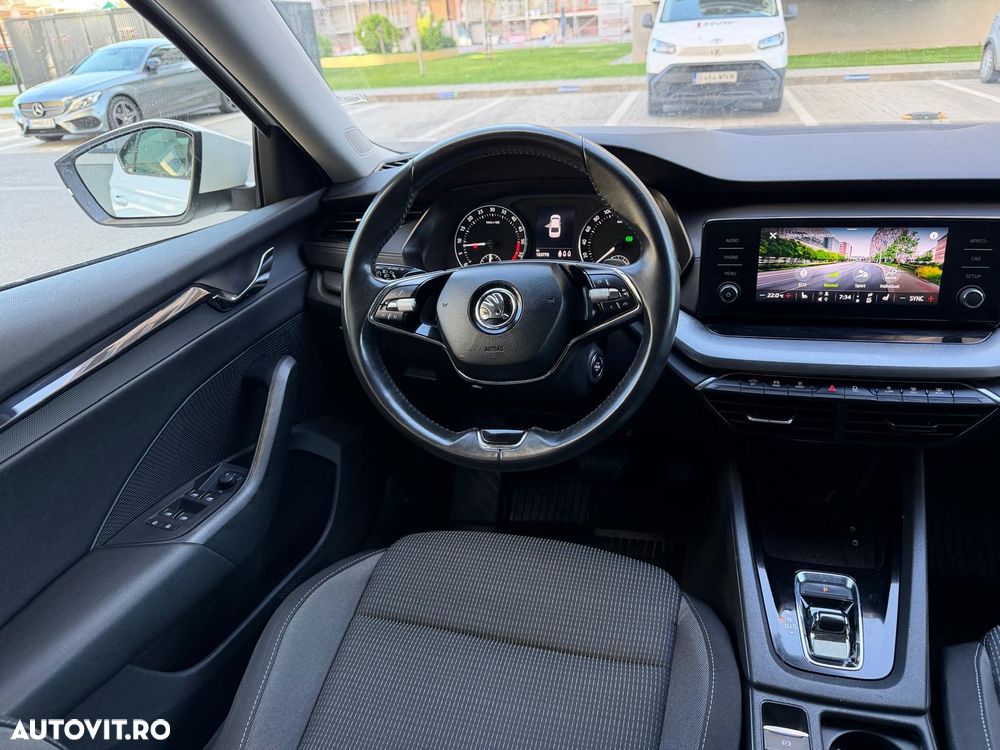 Skoda Octavia 2.0 TDI DSG Style - 7