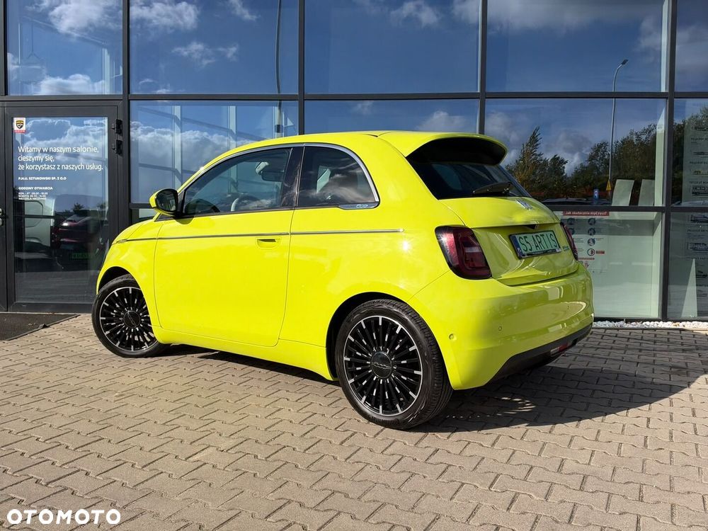 Fiat 500 2024