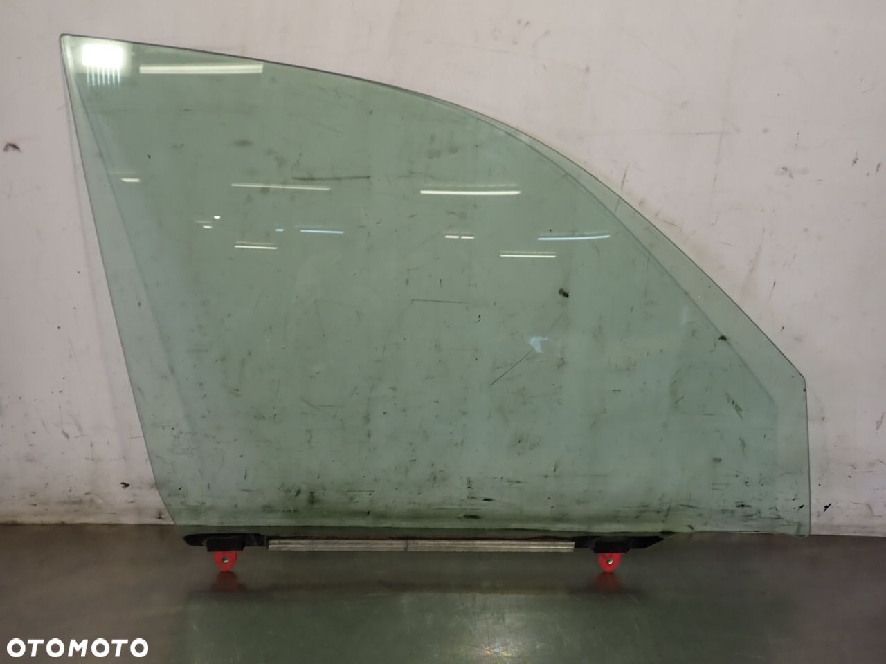 SZYBA BOCZNA PRAWA PRZEDNIA DRZWI TOYOTA RAV4 II LIFT - 1