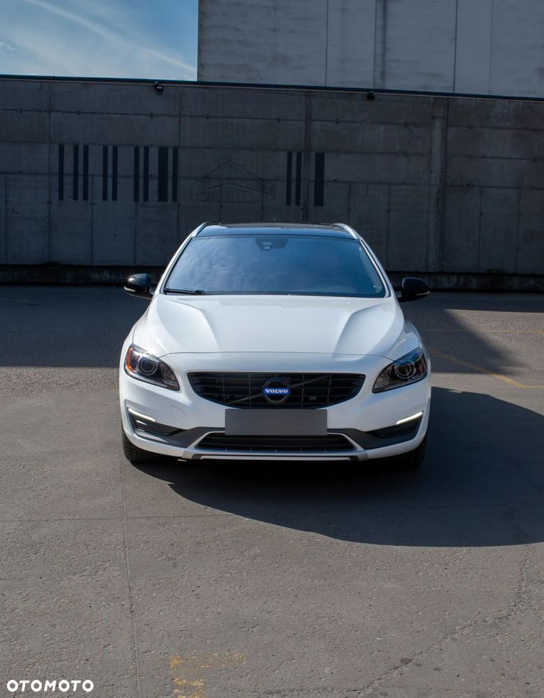 Volvo V60 T6 AWD Summum - 12