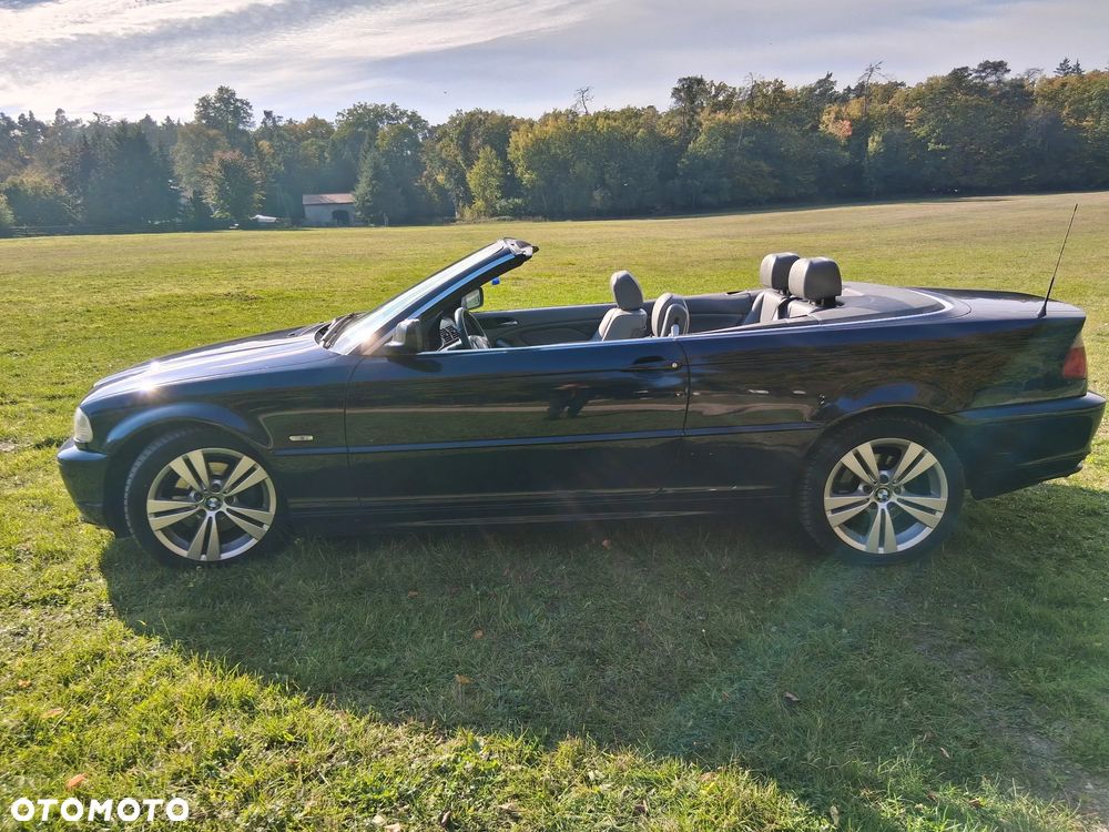 BMW Seria 3 323i - 7