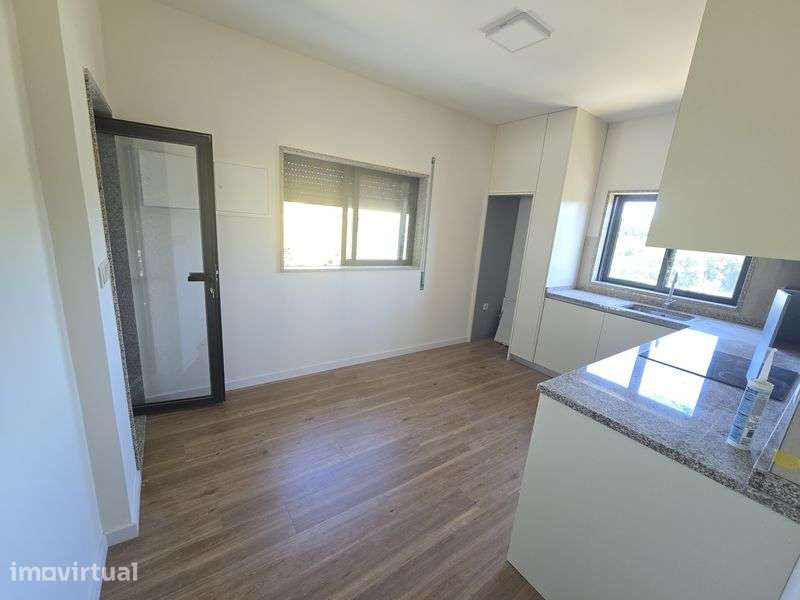 Arrenda-se Apartamento T3 - Grande imagem: 3/8