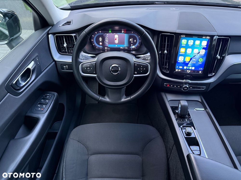 Volvo XC 60 B4 D Geartronic Momentum Pro - 24