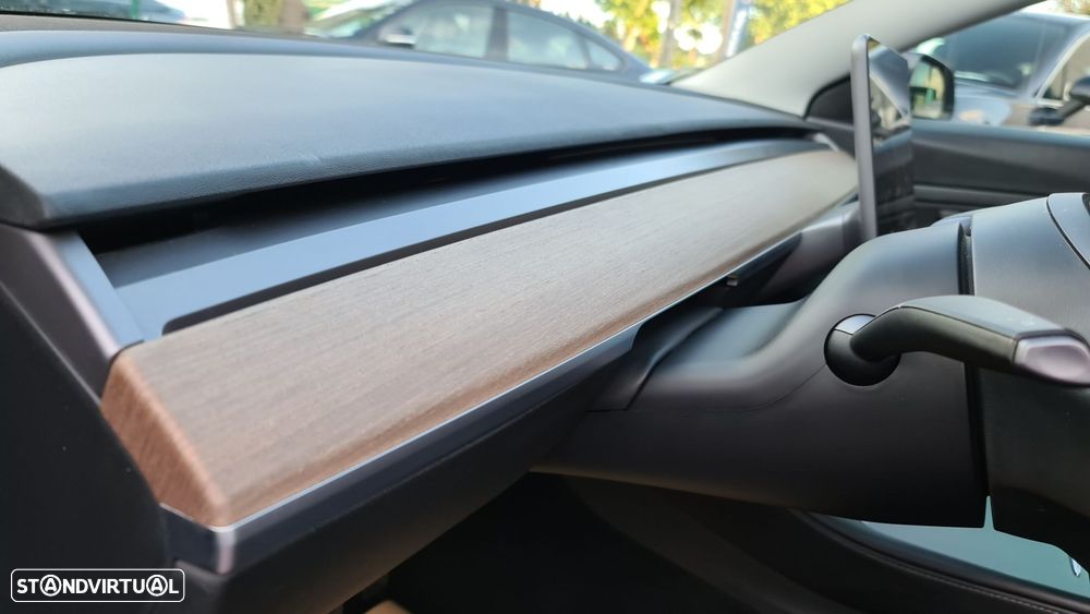 Tesla Model 3 - 22