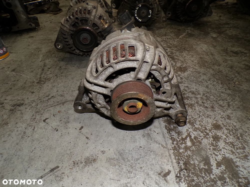 Alternator Toyota Avensis Corolla 2.0 27060-0D020 - 2