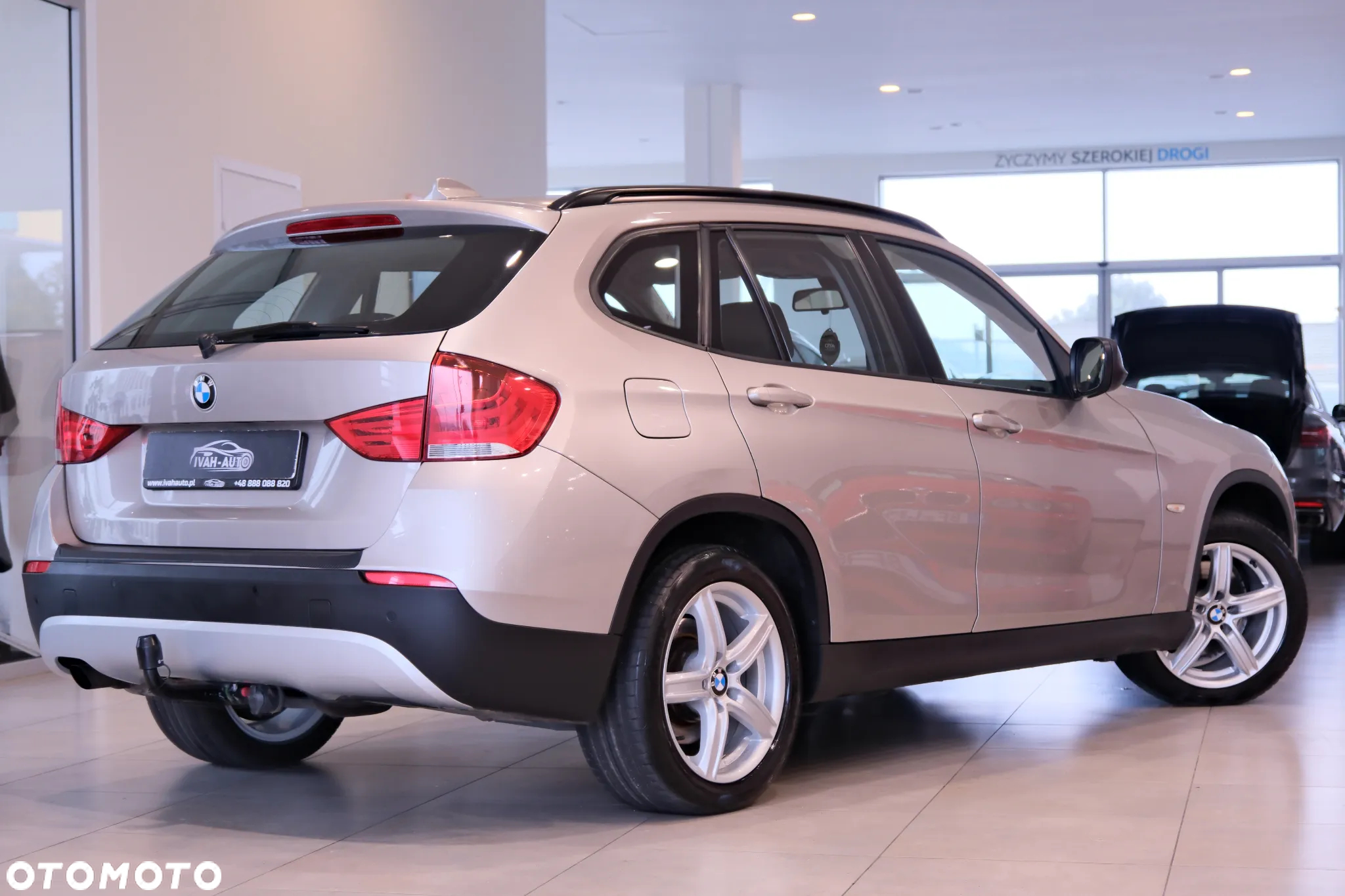BMW X1 sDrive18i - 16