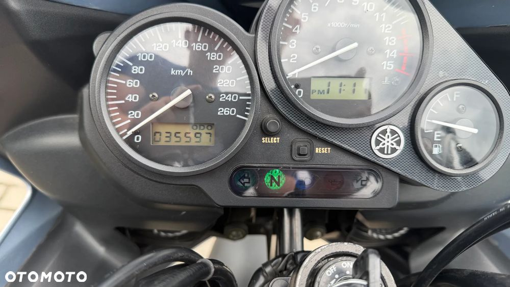 Yamaha FZS - 18