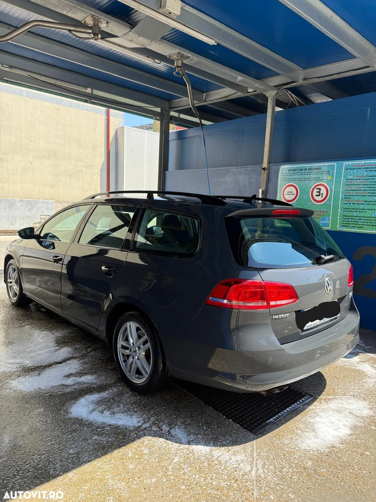 Volkswagen Passat Variant 2.0 TDI DSG BlueMotion Technology Comfortline - 3