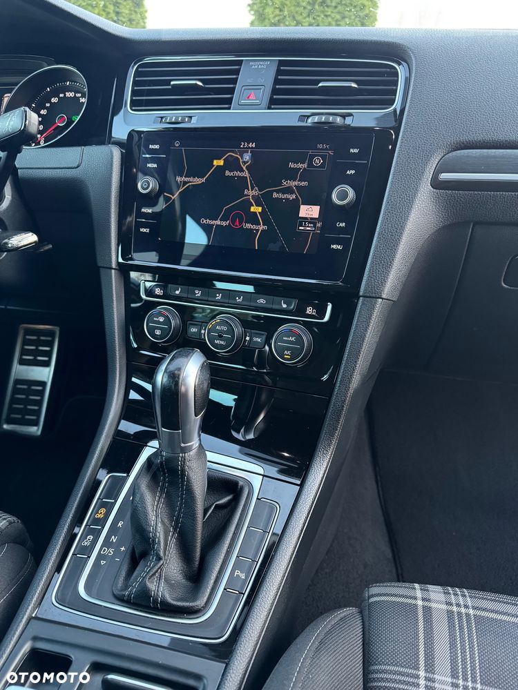 Volkswagen Golf GTD (BlueMotion Technology) DSG - 11