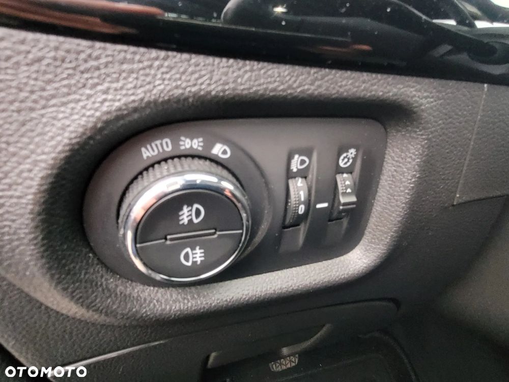 Opel Astra 1.4 Turbo Start/Stop 120 Jahre - 24