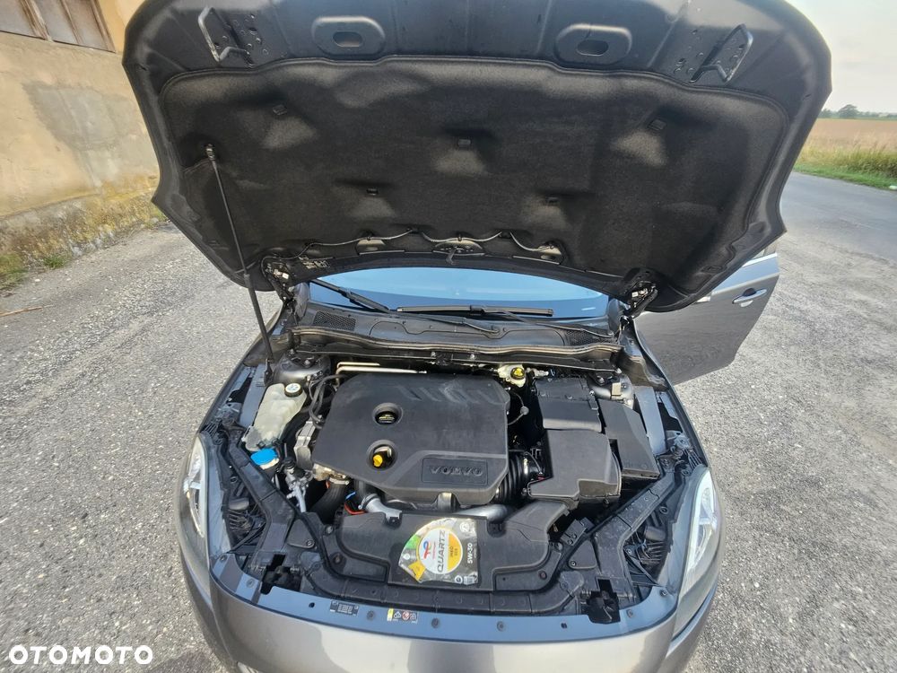 Volvo V40 D2 - 17