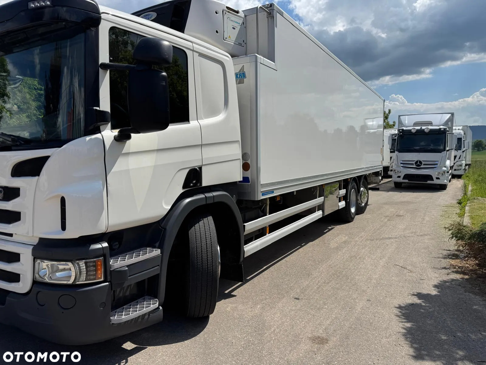 Scania Scania P 450 / CHŁODNIA + WINDA / 23 PALETY / EURO6 / OŚ SKRĘTNA / CARRIER/ ASO - 16