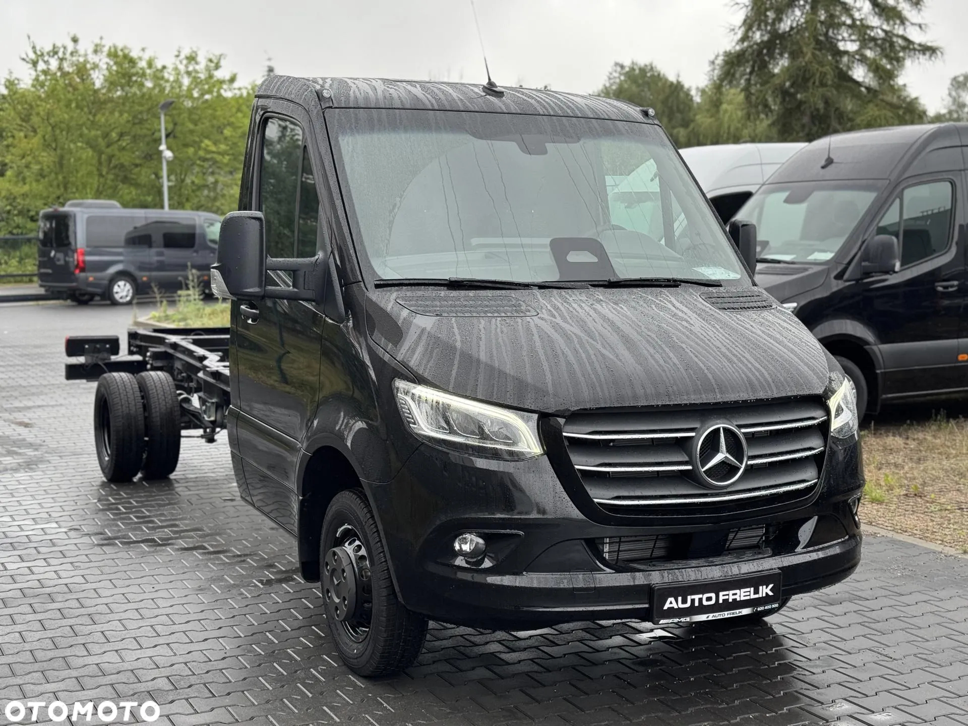 Mercedes-Benz Sprinter - 2