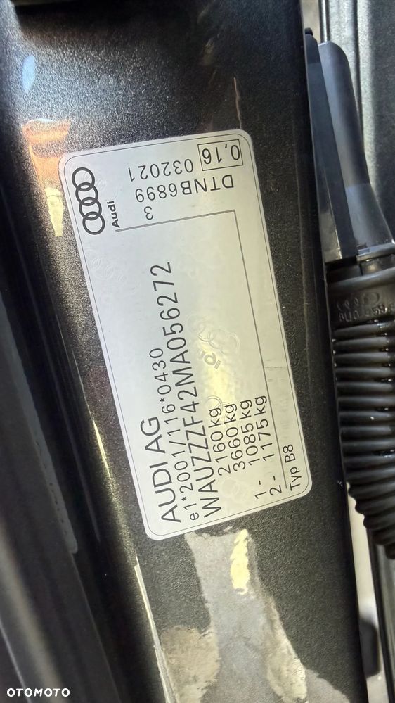 Audi A4 Avant 30 TDI S tronic S line - 40