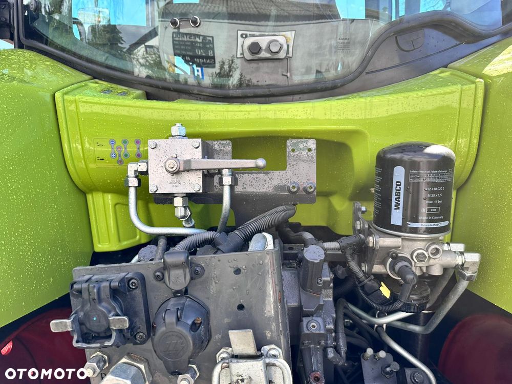Claas Axion 830 - 17