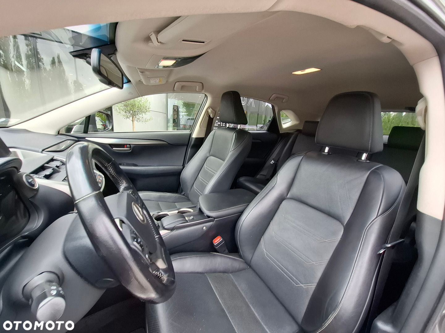 Lexus NX 300h Comfort AWD - 11