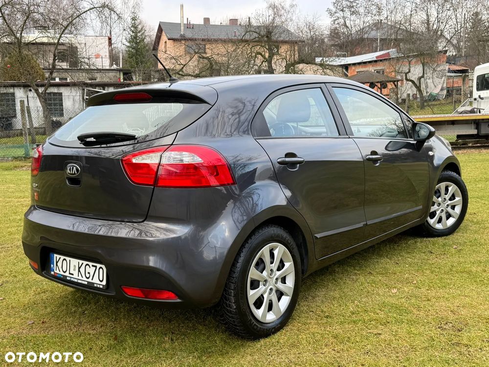 Kia Rio - 3
