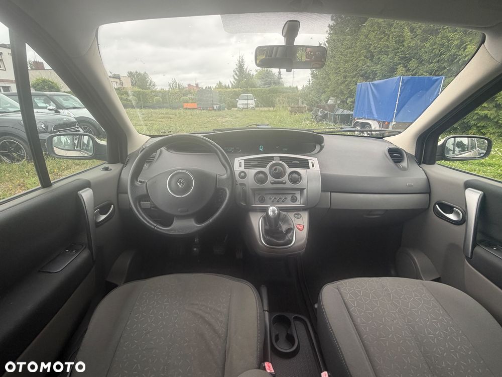 Renault Scenic 1.6 16V 110 Dynamique - 7