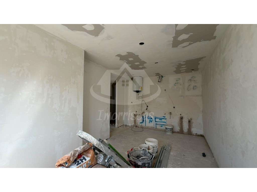 Apartamento T2+1 totalmente remodelado, em Odivelas - Grande imagem: 2/16