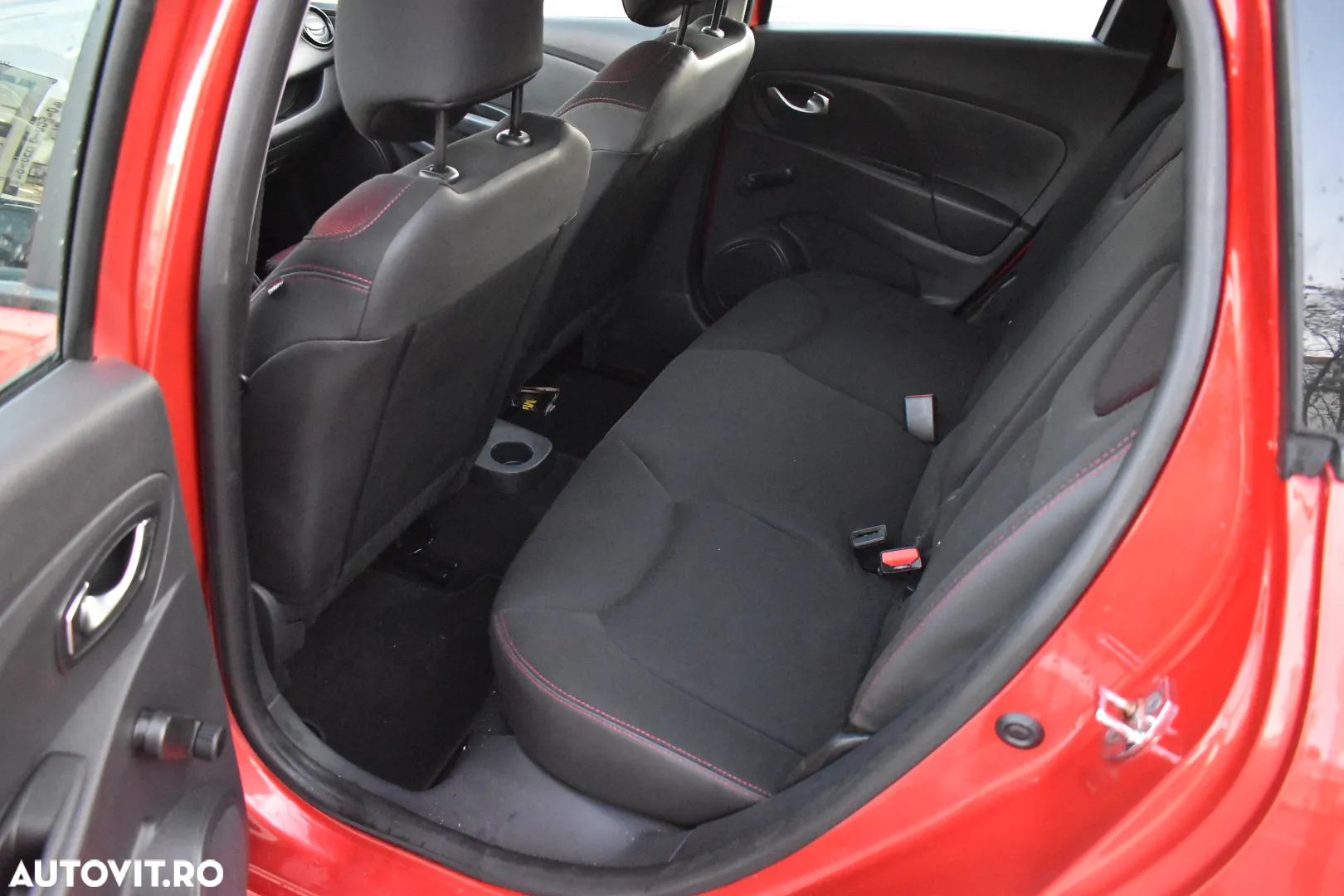 Renault Clio - 7