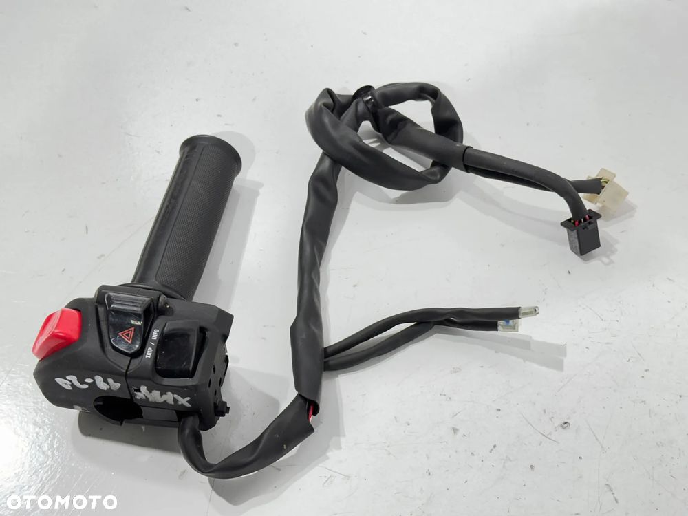 Przełącznik prawy rolgaz Yamaha X-MAX X MAX 125 18-21r.