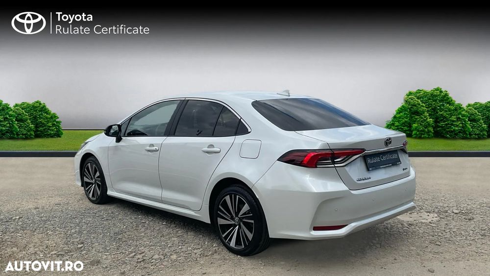 Toyota Corolla 1.8 HSD Dynamic - 3