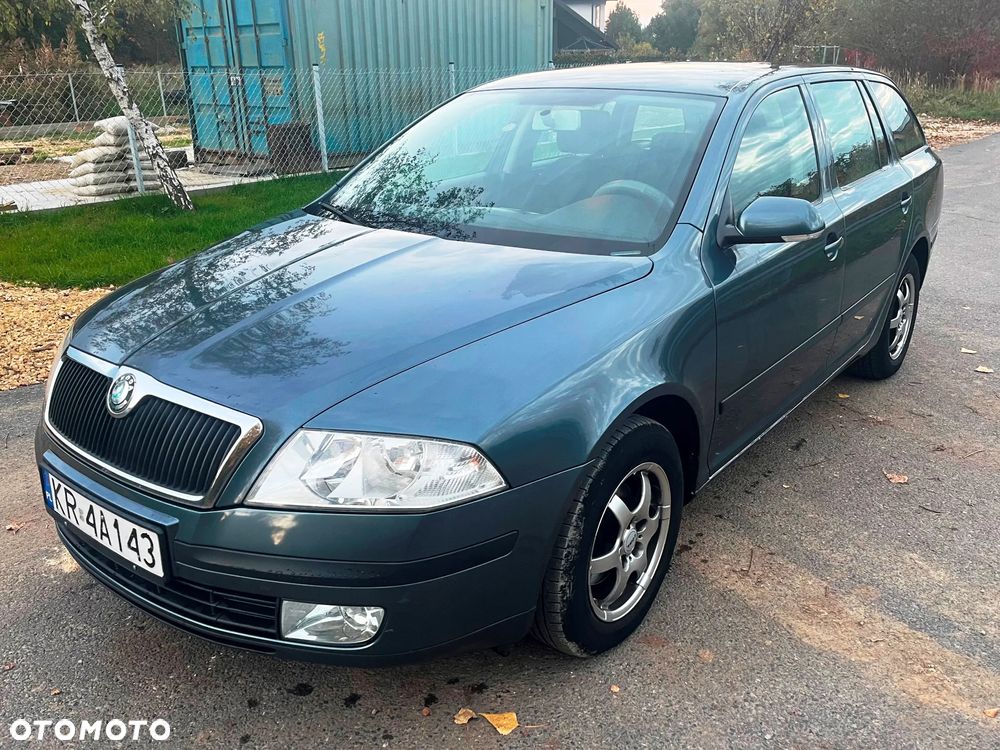 Skoda Octavia 1.6 Combi Selection - 3