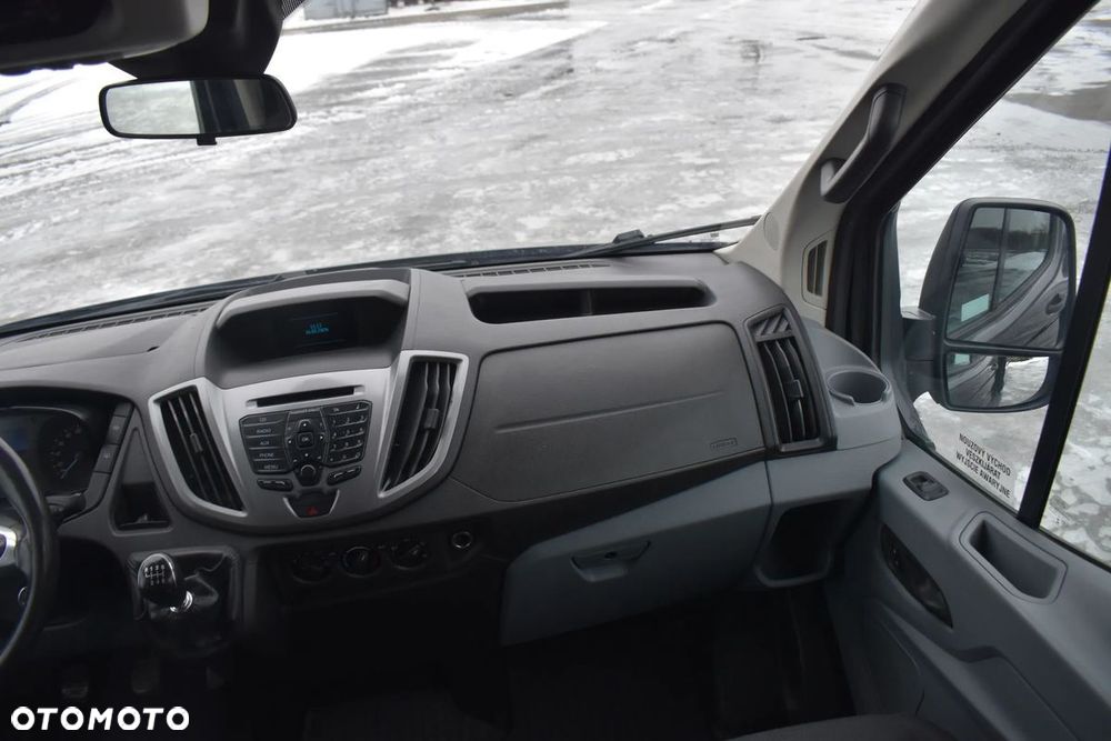 Ford Transit - 24